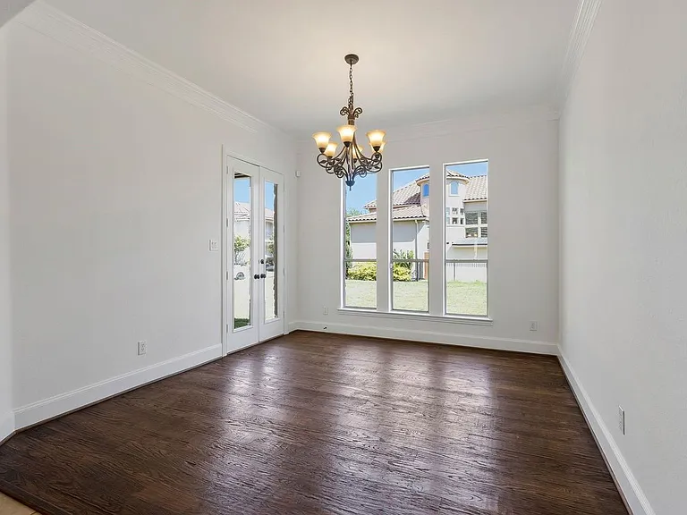 7905 Kickapoo Dr — Photo 15