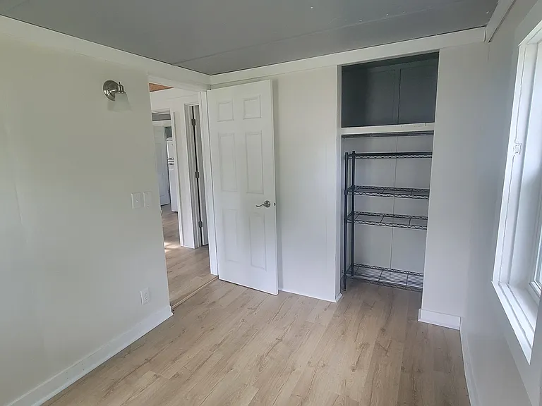 813 Willow Dr — Photo 9
