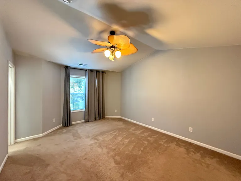 5994 Fox Point Cir — Photo 7