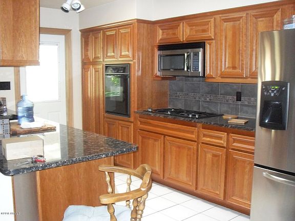 5th image of 3717 S Cottonwood Dr