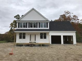 96 Chestnut St, Foxboro, MA 02035