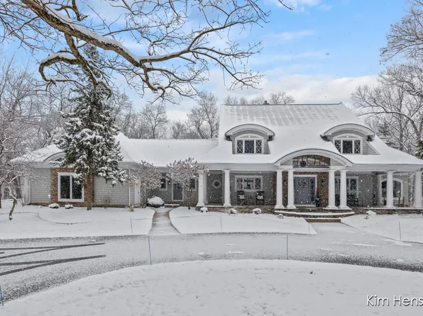 1840 Highgrove Dr SE, Ada, MI 49301