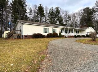 60 Omaha Ln, Galax, VA 24333