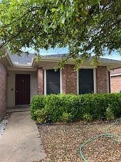 3rd image of 1567 Chivalry Ln