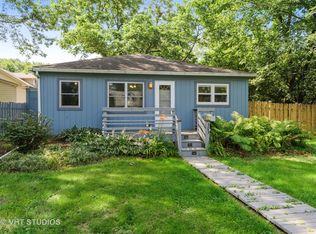 303 Circle Rd, Fox River Grove, IL 60021