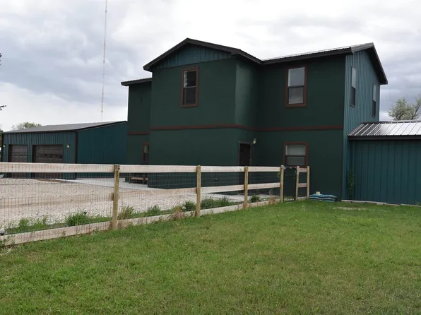 914 Lane 11 1/2, Powell, WY 82435