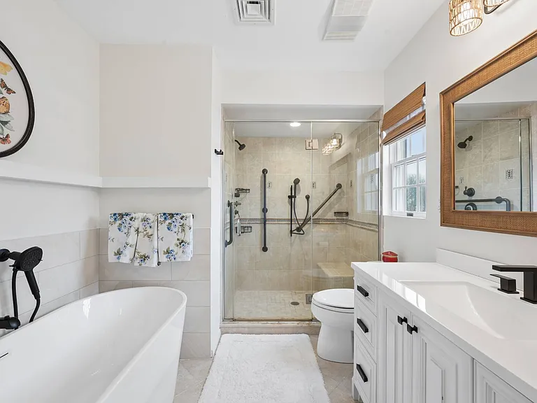 128 Saint Andrews Cir — Photo 11