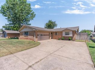 5701 NW 58th St, Warr Acres, OK 73122