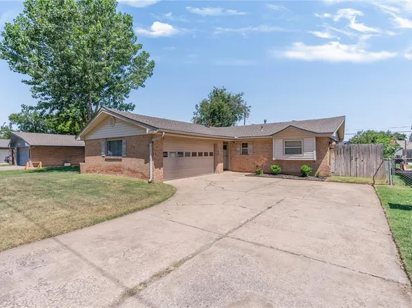 5701 NW 58th St, Warr Acres, OK 73122