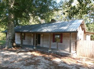 35 Shortys Ln, Carriere, MS 39426