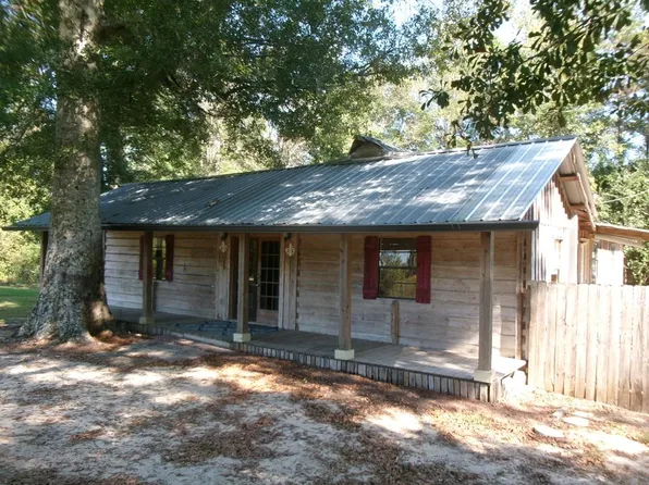 35 Shortys Ln, Carriere, MS 39426