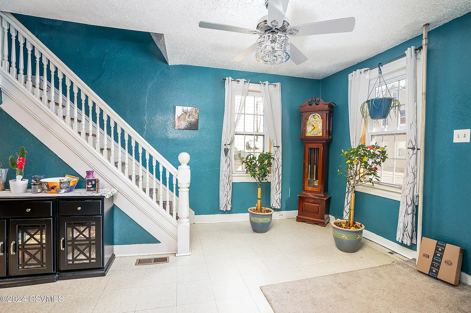 3 bed, $1,700 — Photo 2