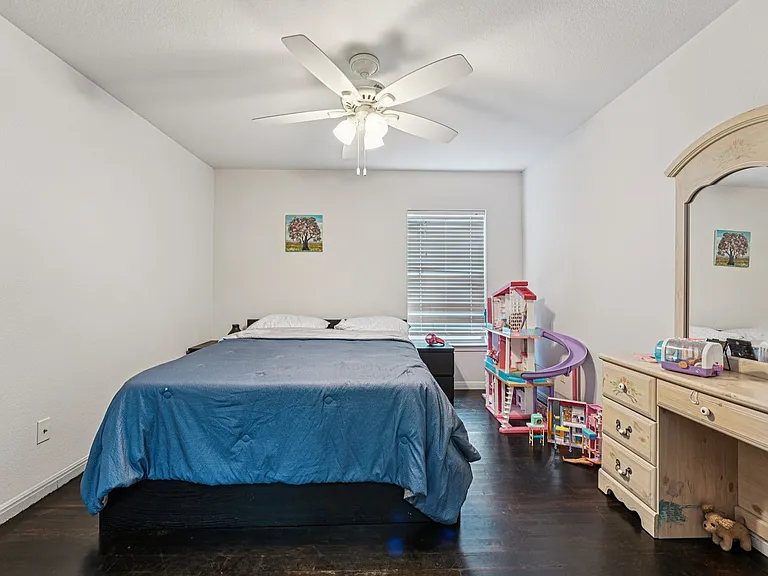 110 Farm House Rd — Photo 33