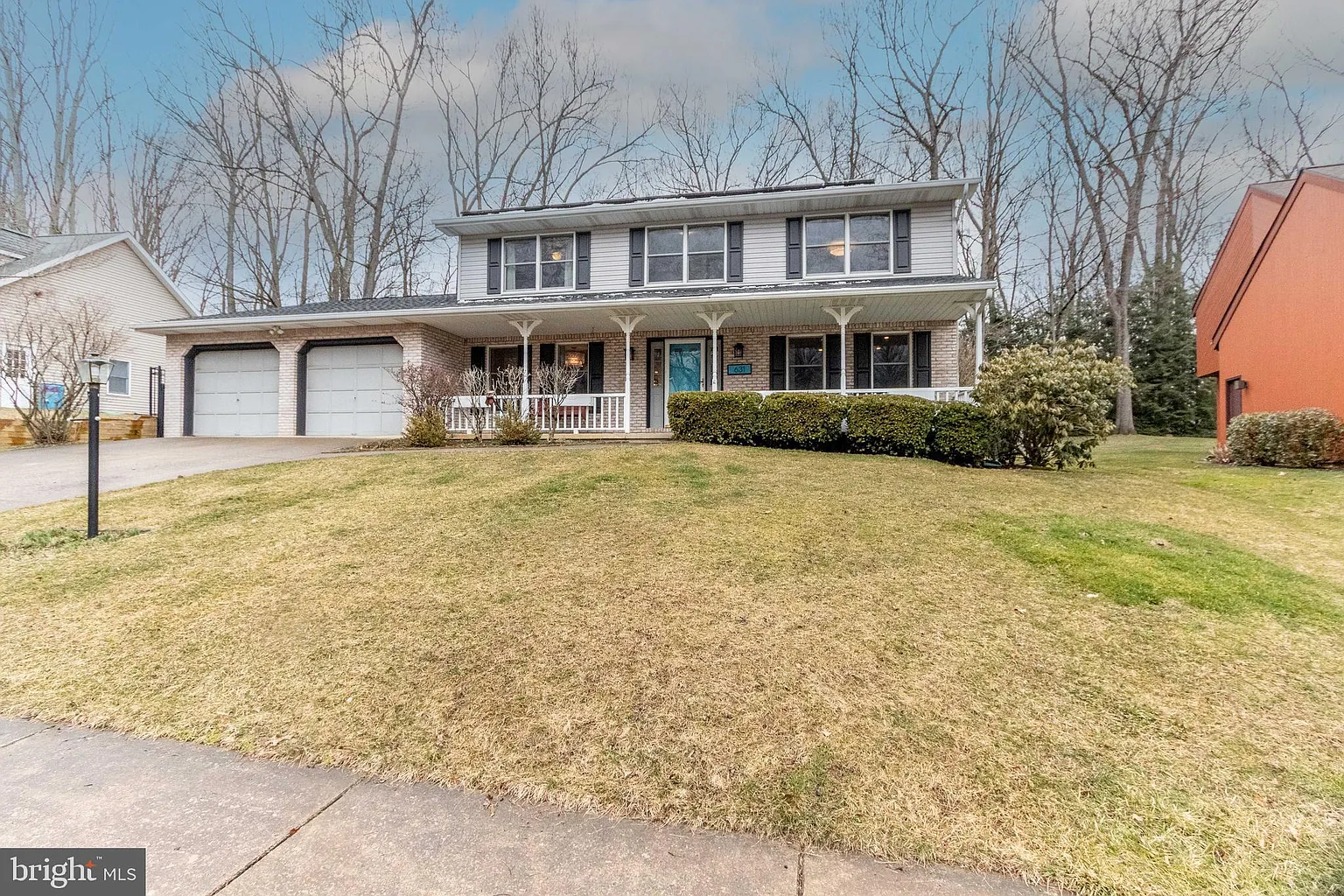 631 Severn Dr photo 1