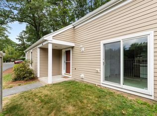 48 Fifer Ln UNIT 48, Lexington, MA 02420