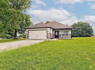 1125 Waynoka Dr, Lake Waynoka, OH 45171