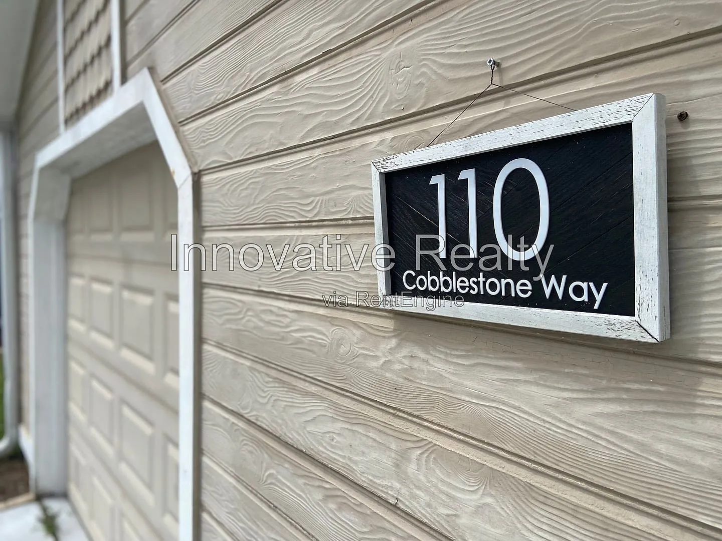2 bed, 2.0 bath, 1040 sqft, $1,900 — Photo 3