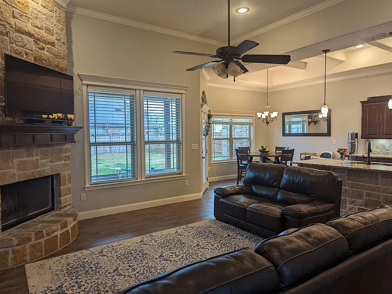 7217 Nocona Dr — Photo 2