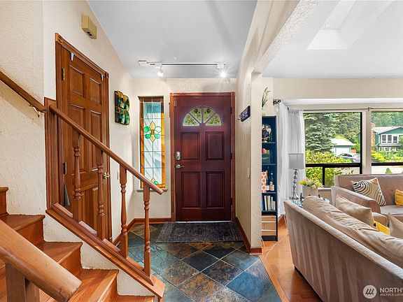3rd image of 1910 173rd Street SE