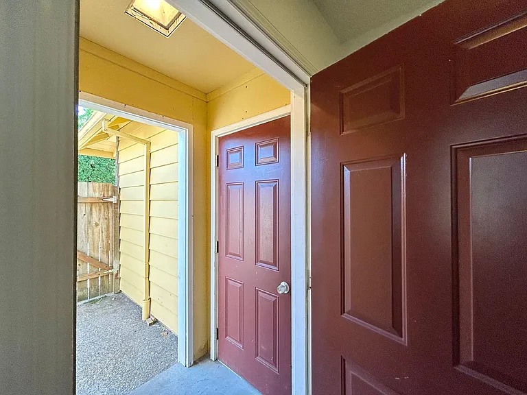 1206-1262 SE Maple St — Photo 16