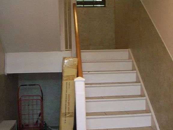 4th image of 697 Dawson St APT 1B