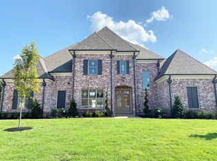 195 Green Garden Cv, Collierville, TN 38017