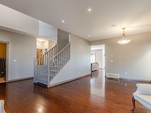 5th image of 126 Houle Dr
