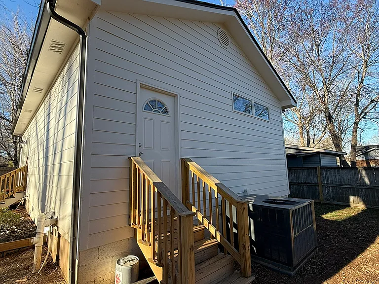 8006 Hemby Wood Dr — Photo 9