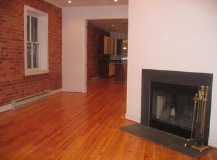 706 7th St SE #UP, Washington, DC 20003