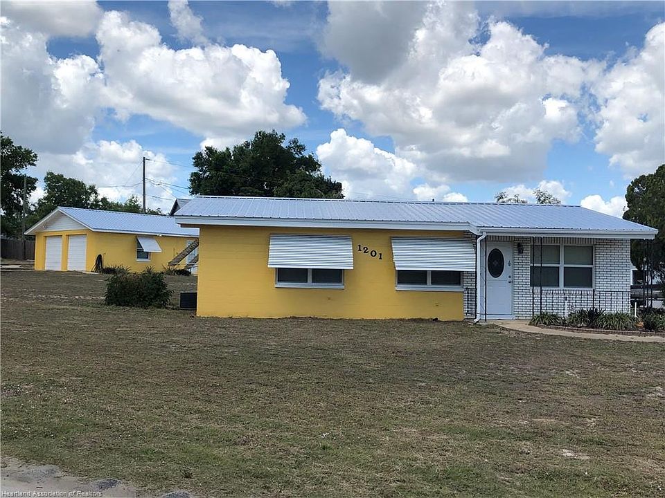 1st image of 1201 Lake Clay Dr