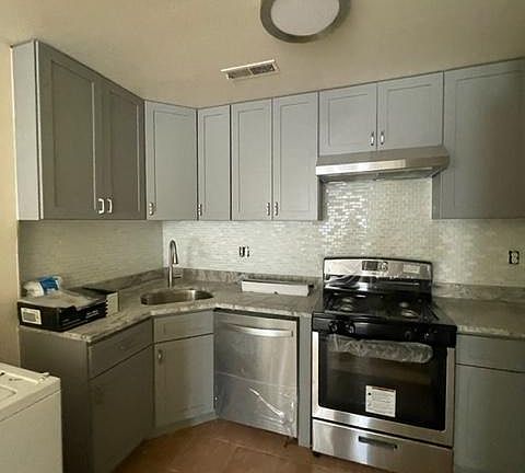 2nd image of 303 South St #3
