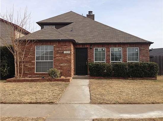 1st image of 2410 Lakecrest Dr #0