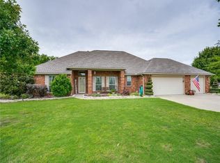 1063 Meadow Hill Dr, Lavon, TX 75166