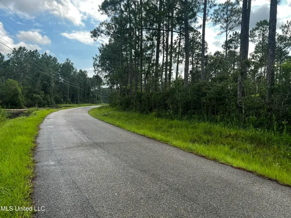 Pollock Ferry Rd, Moss Point, MS 39562