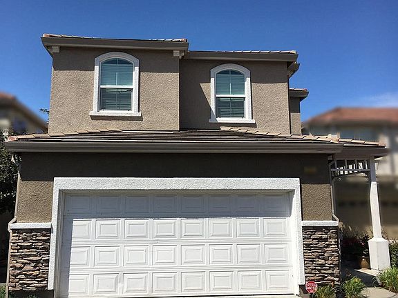 2nd image of 527 Tocia Ct