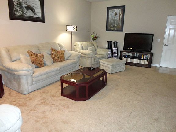 2nd image of 2811 Oakwater Dr