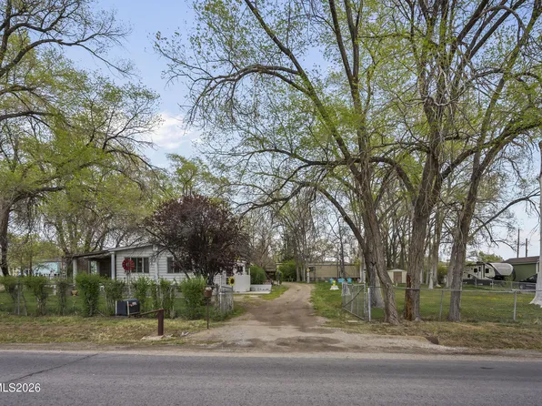 5620 Yukon Dr, Sun Valley, NV 89433