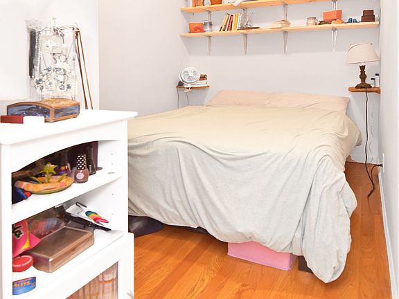 3rd image of 177 Orchard St APT 2C