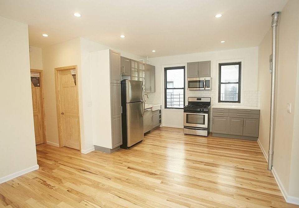 1st image of 2168 35th St APT 4B