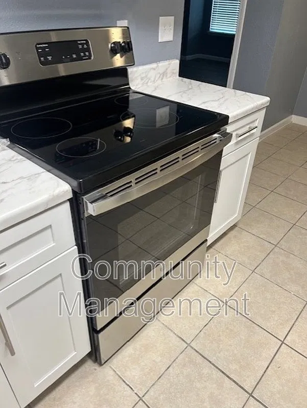 2 bed, 2.0 bath, $1,050 — Photo 4