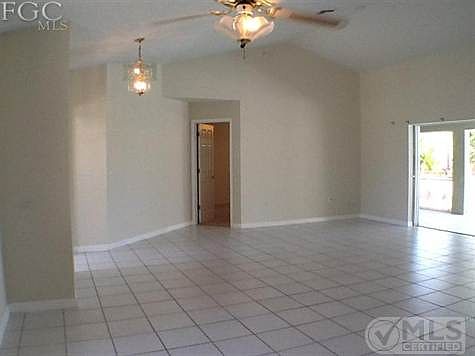 5th image of 4136 SW 7th Ave