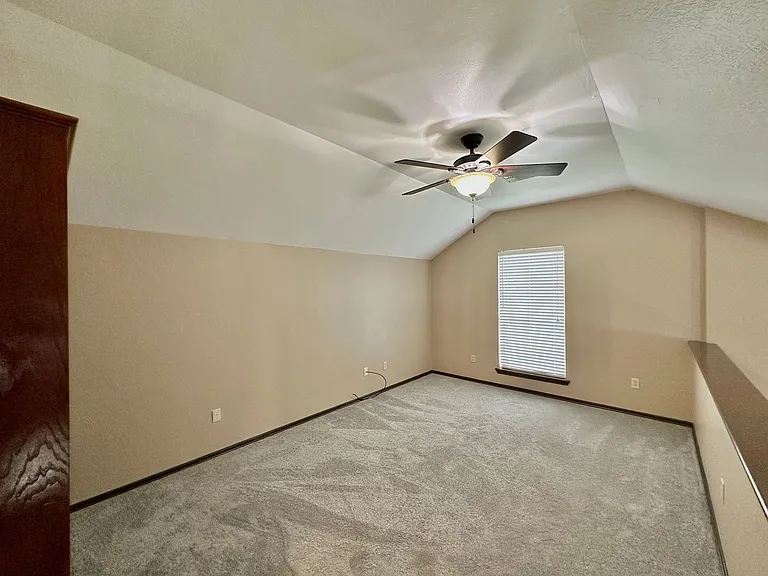 4 NW Havenshire Cir — Photo 21
