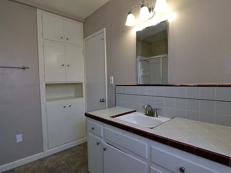 229 Landis Ave — Photo 8