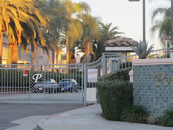 3rd image of 2708 S Montego Dr #G