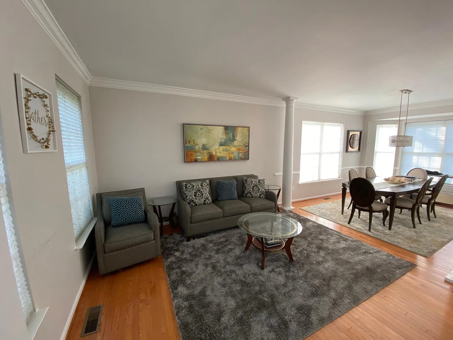 11047 Birchtree Ln — Photo 4