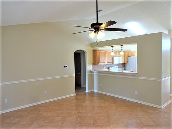 3rd image of 2814 Silverside Ct