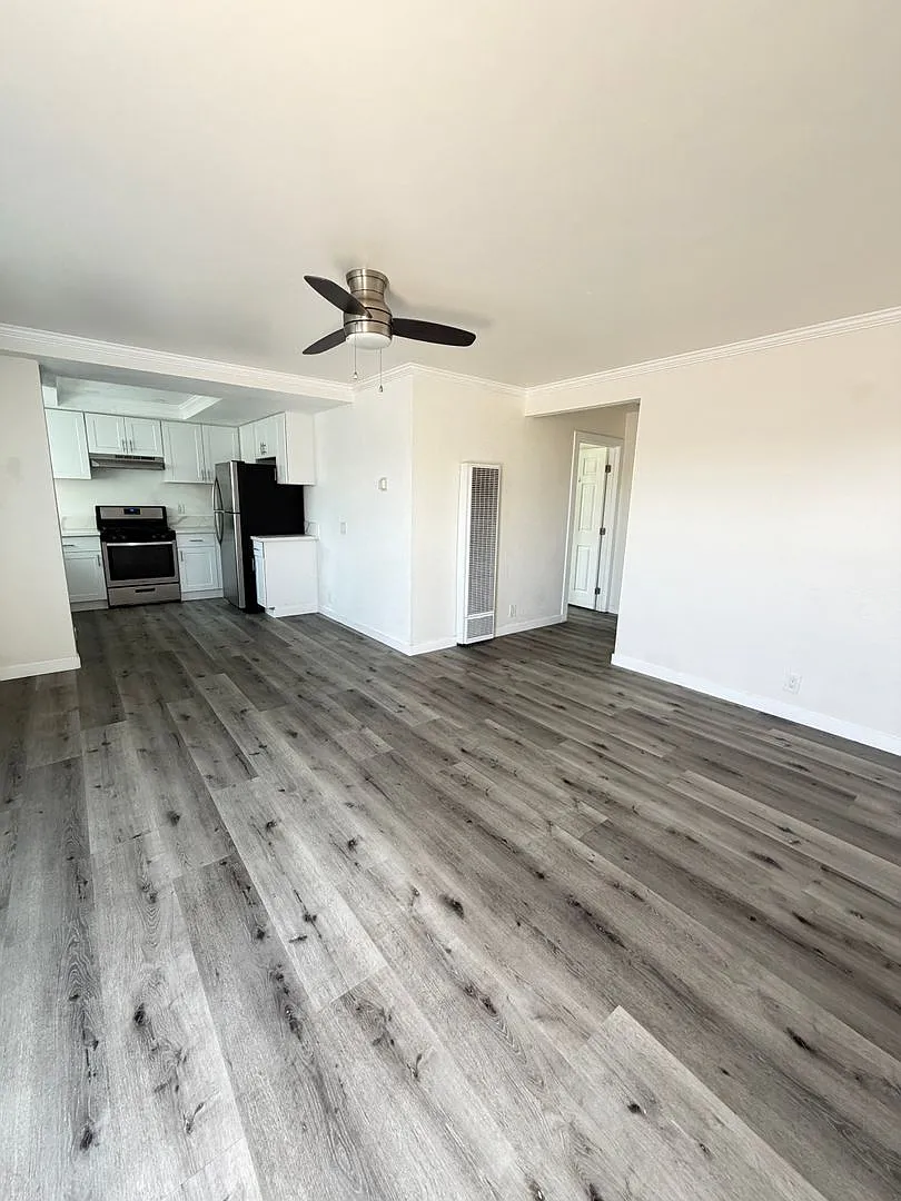 Fantastic & Modern Corner Unit w/ Private Patio — Photo 3