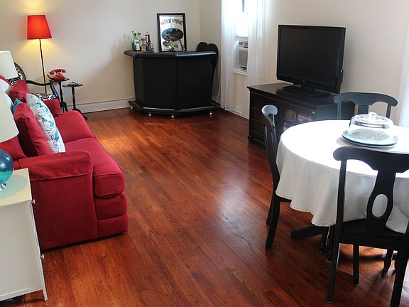 3rd image of 71-11 Yellowstone Blvd APT 2J