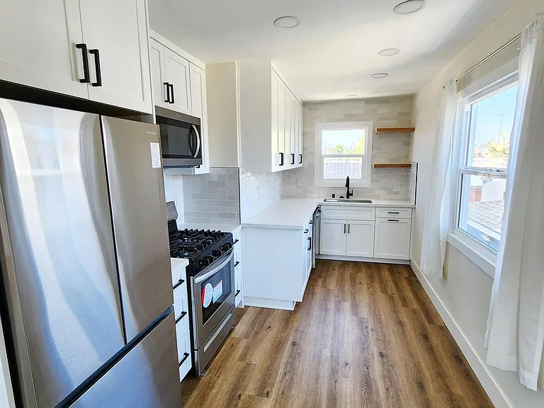 3758 Wilson Ave — Photo 5
