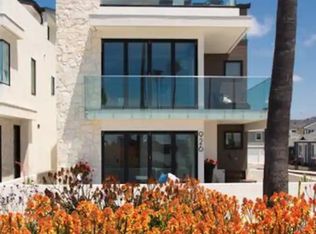 926 E Oceanfront, Newport Beach, CA 92661